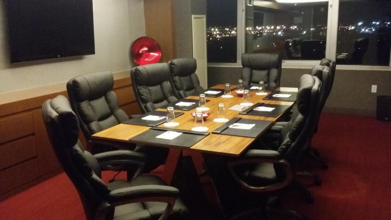 Crowne Plaza Jfk Airport New York City, An Ihg Hotel Esterno foto
